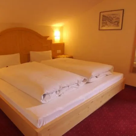 Garni Larcherhof Apart Otel Mayrhofen