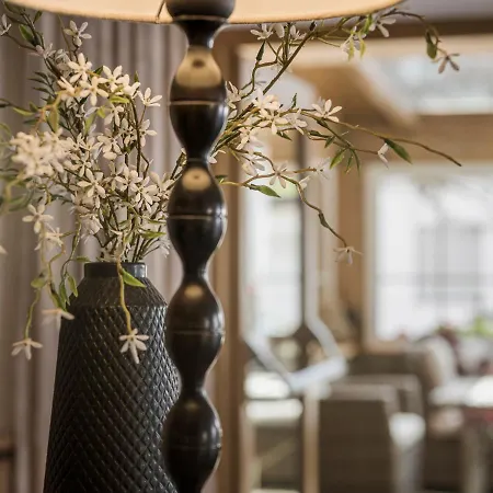 Garni Larcherhof 3* Майрхофен