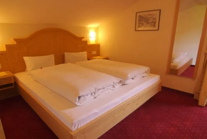 Garni Larcherhof アパートホテル マイヤーホーフェン