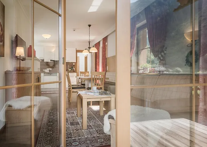 Aparthotel Garni Larcherhof Mayrhofen