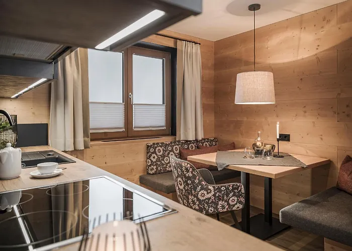 Aparthotel Garni Larcherhof 3*