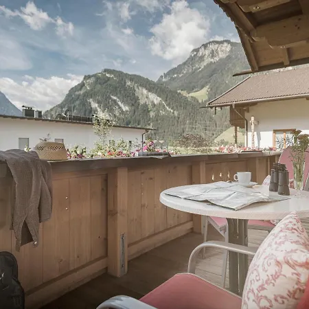 Garni Larcherhof 3* 메이른호픈