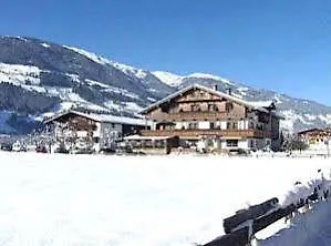 Garni Larcherhof Aparthotel Mayrhofen