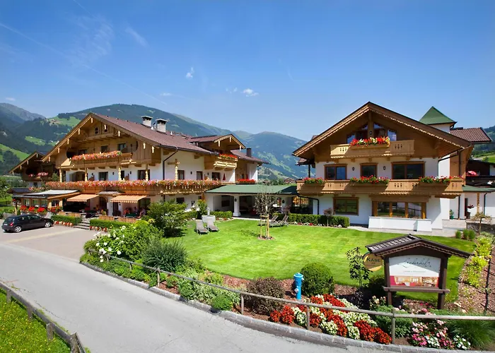 Aparthotel Garni Larcherhof Mayrhofen